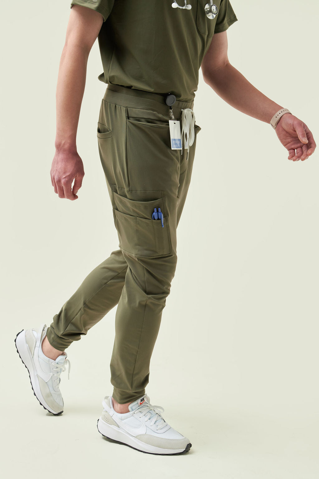 Rubio 8-Pockets Jogger